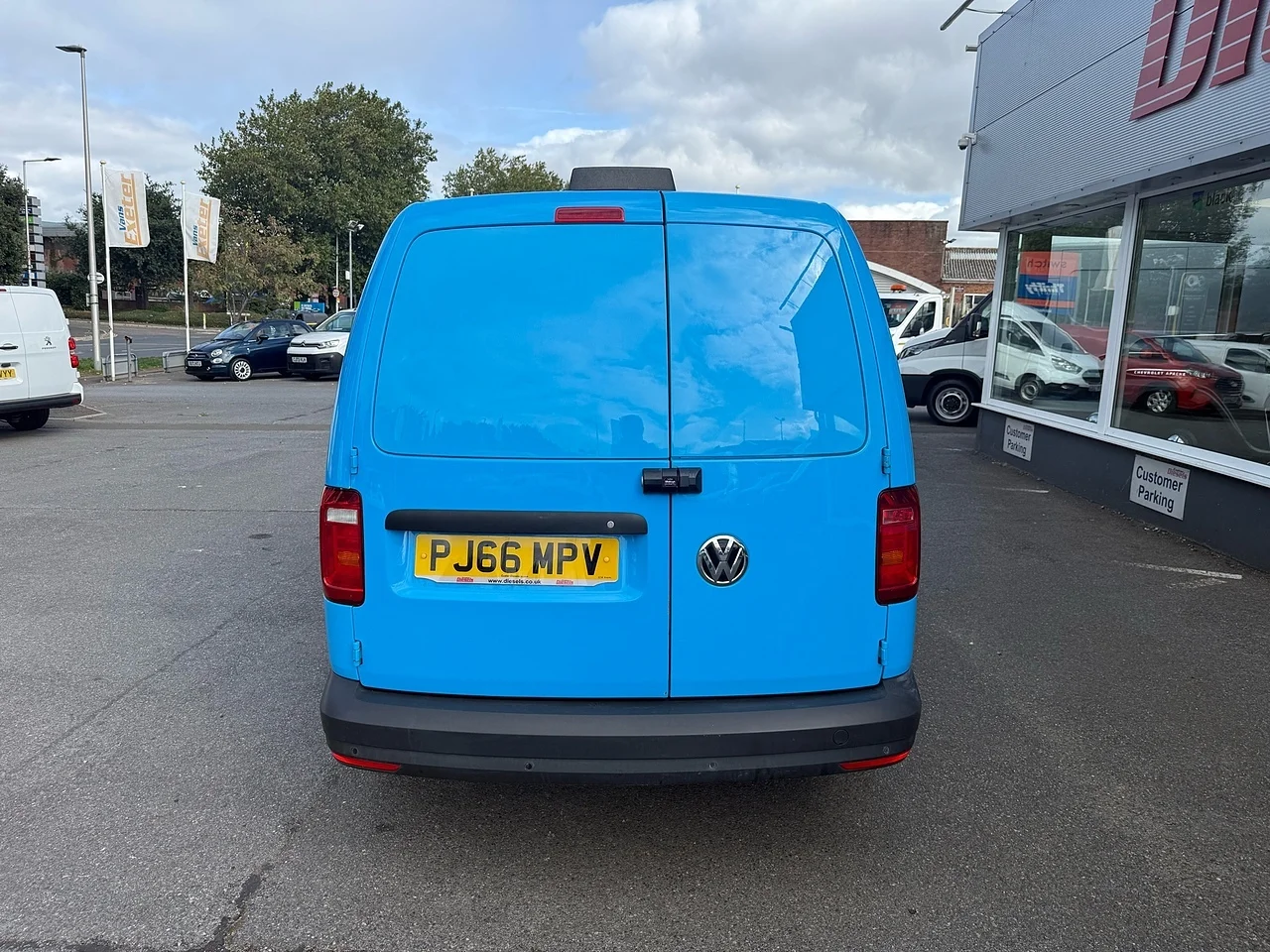 2016 Volkswagen Caddy Maxi TDI C20 BlueMotion Tech Startline with Air Con - Thumbnail 12
