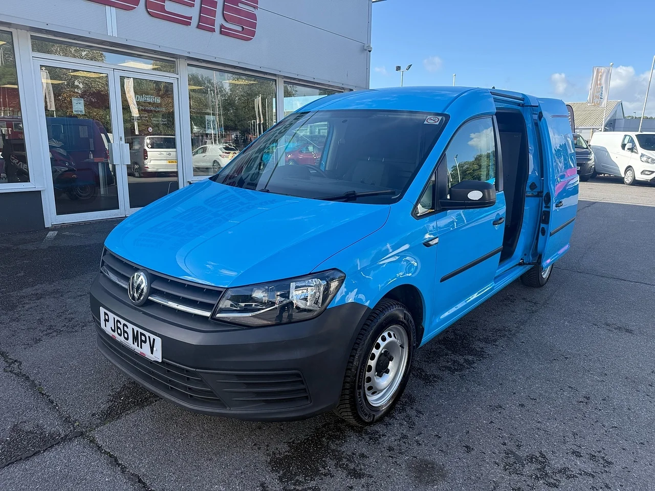 2016 Volkswagen Caddy Maxi TDI C20 BlueMotion Tech Startline with Air Con - Thumbnail 19