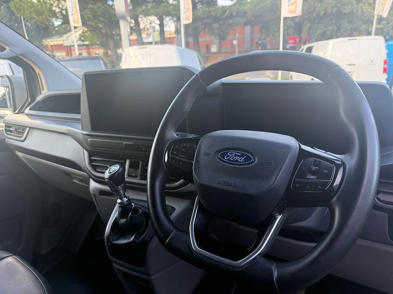 2025 Ford Transit Custom 320 EcoBlue Trail L1 H1 - Thumbnail 6
