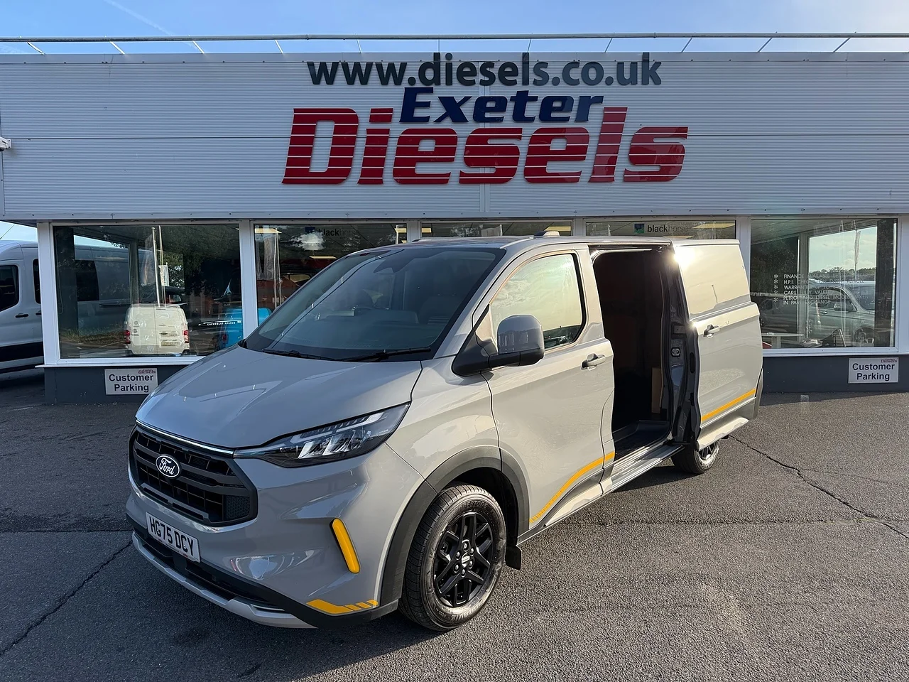 2025 Ford Transit Custom 320 EcoBlue Trail L1 H1 - Thumbnail 2