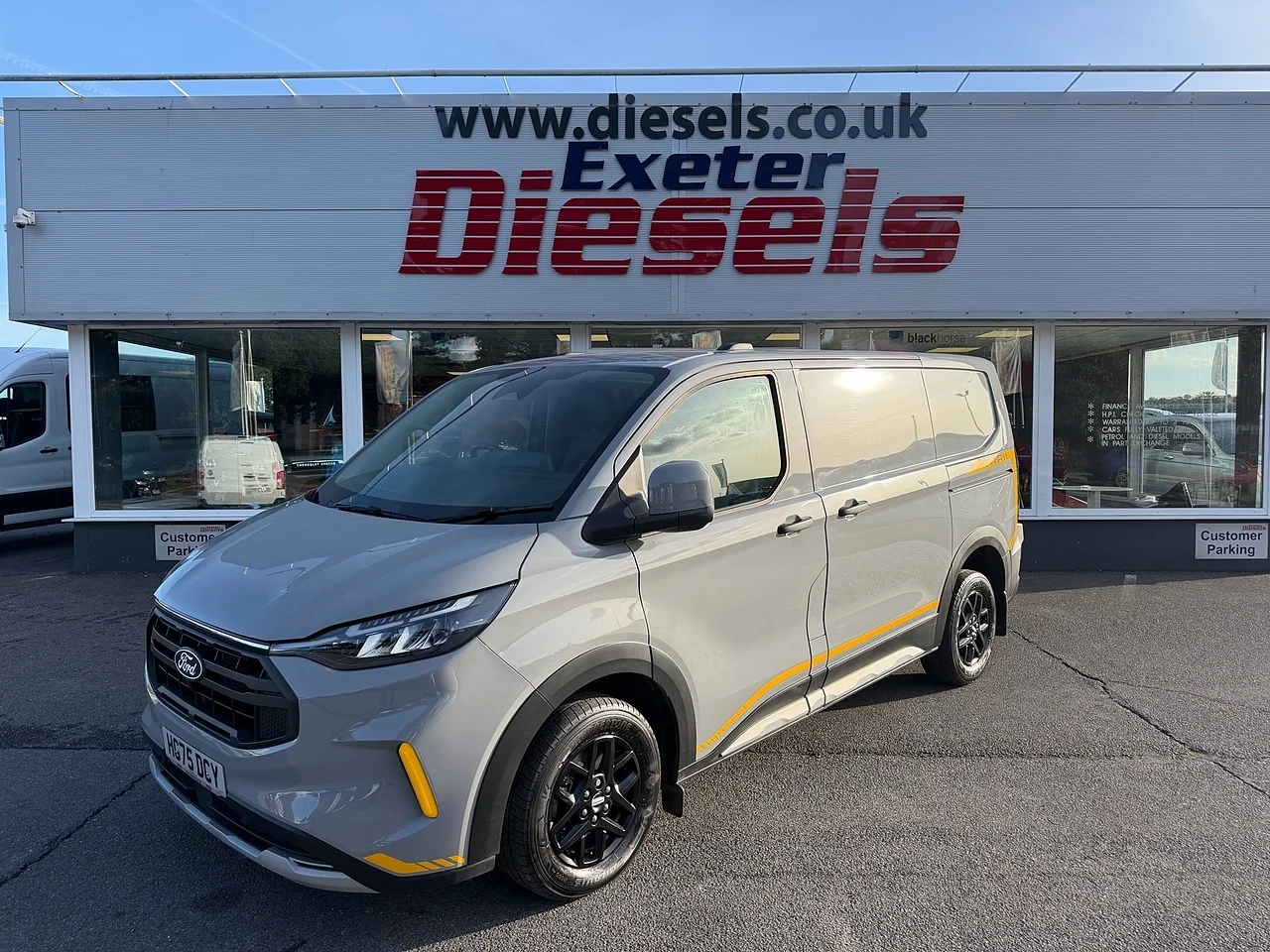 2025 Ford Transit Custom 320 EcoBlue Trail L1 H1 - Thumbnail 3