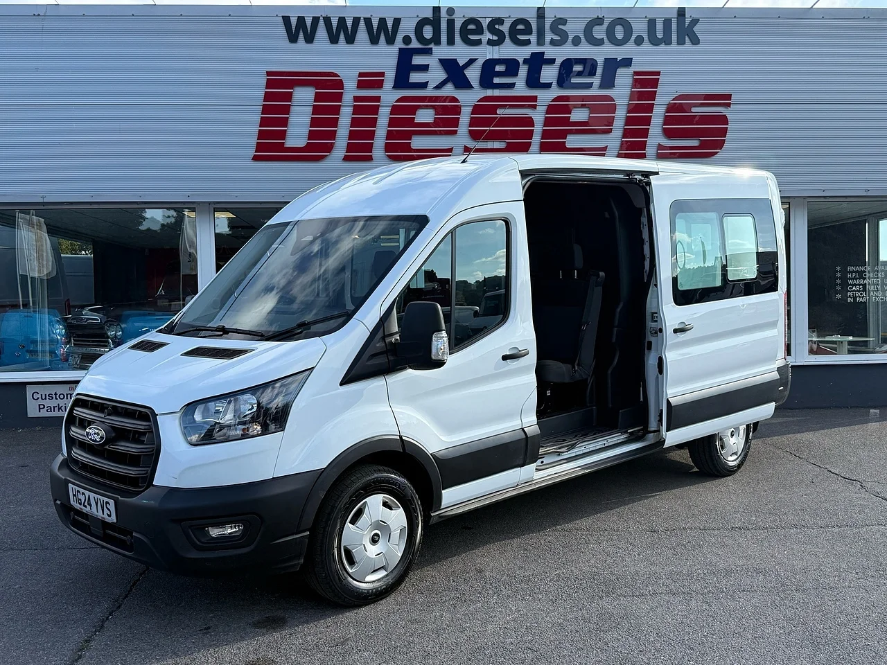 2024 Ford Transit 350 EcoBlue Trend L3 H2 6 Seat Crew Van (130PS) RWD - Thumbnail 2