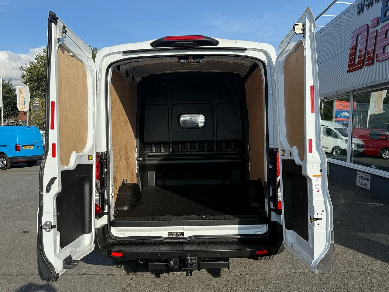 2024 Ford Transit 350 EcoBlue Trend L3 H2 6 Seat Crew Van (130PS) RWD - Thumbnail 17