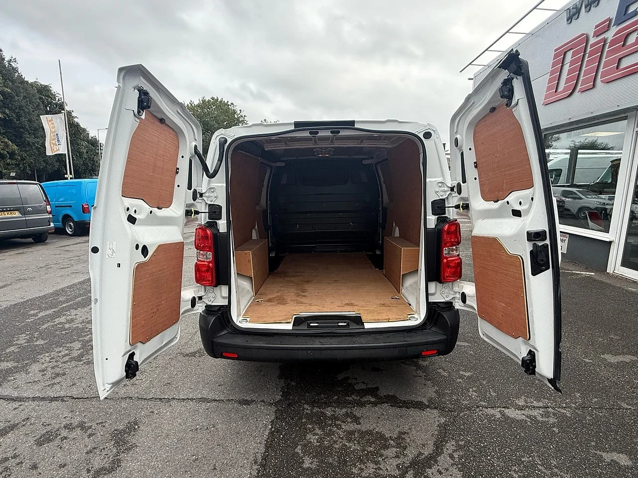 2022 Fiat Scudo Multijet Tecnico 2.0 AUTO LWB (145ps) - Thumbnail 11