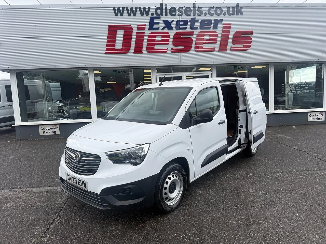 2023 Vauxhall Combo Turbo D 2300 Prime L2 H1 (100PS) - Thumbnail 2