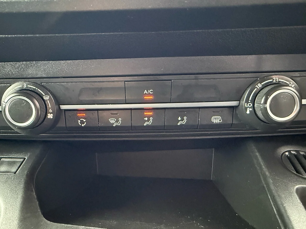 2023 Vauxhall Combo Turbo D 2300 Prime L2 H1 (100PS) - Thumbnail 6