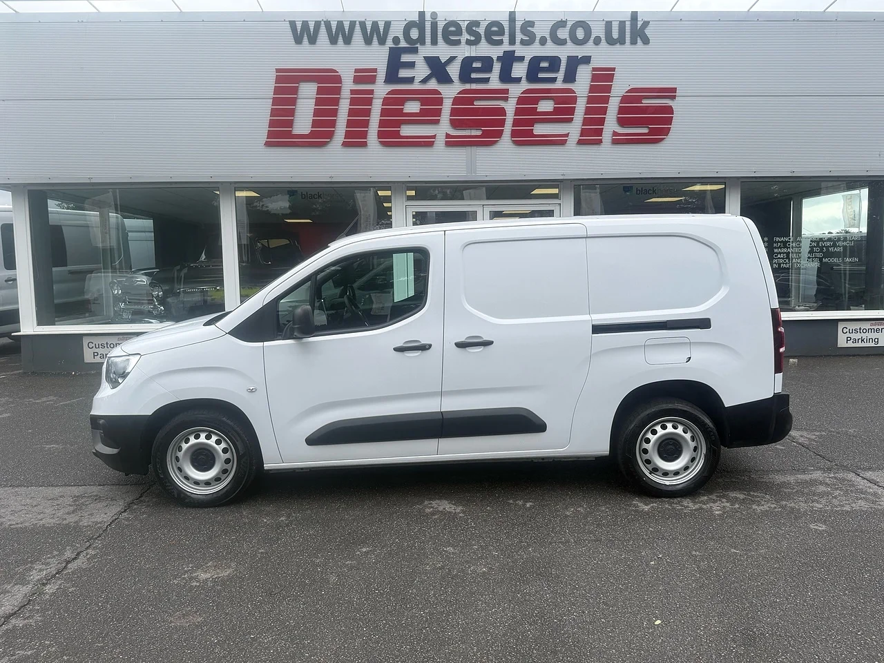 2023 Vauxhall Combo Turbo D 2300 Prime L2 H1 (100PS) - Thumbnail 11