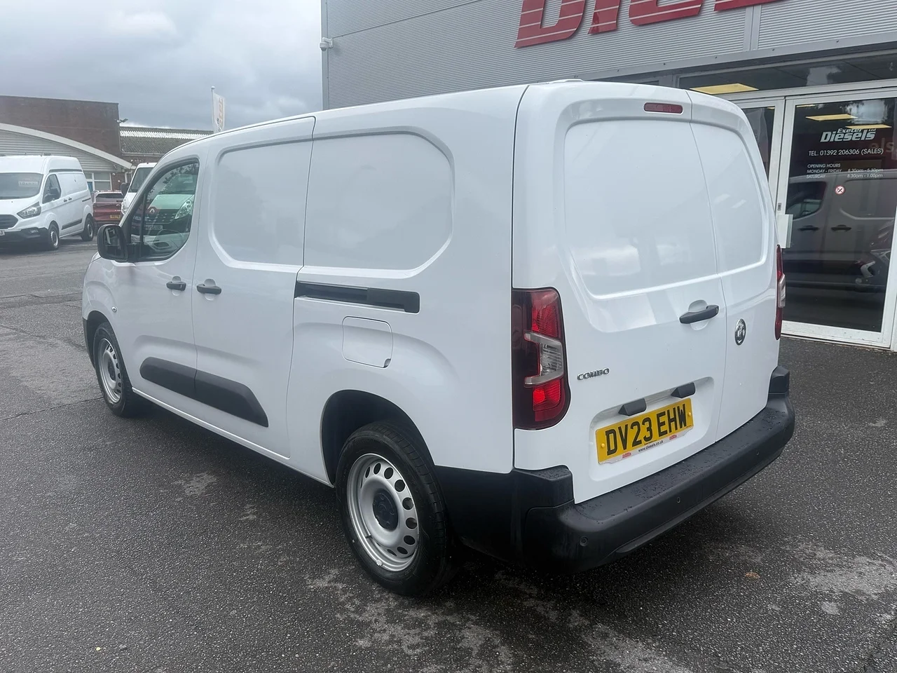 2023 Vauxhall Combo Turbo D 2300 Prime L2 H1 (100PS) - Thumbnail 13