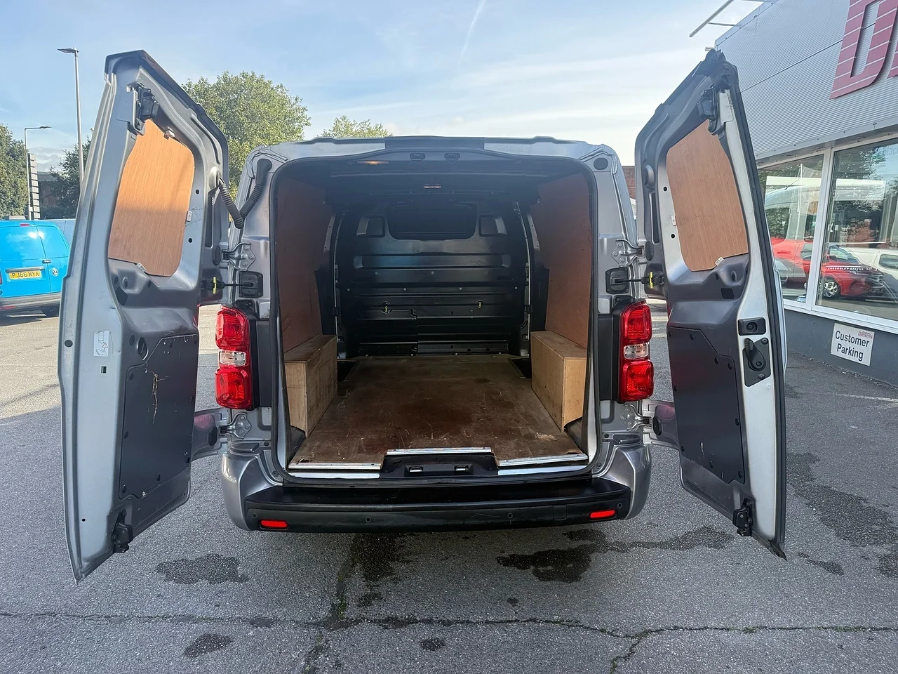 2023 Vauxhall Vivaro 2.0 Turbo D 3100 Pro L2 H1 (145ps) - Thumbnail 16