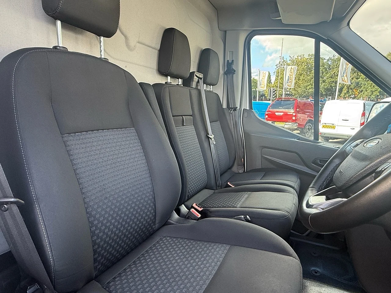 2024 Ford Transit 350 EcoBlue Trend L3 H2 (130PS) FWD - Thumbnail 5