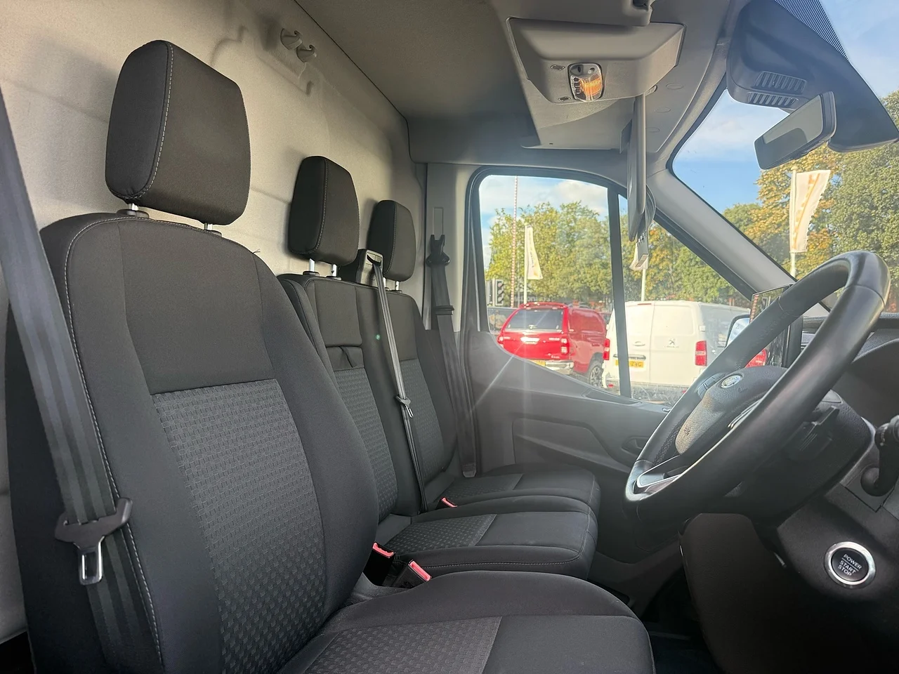 2025 Ford Transit 350 EcoBlue Limited L3 H2 - Thumbnail 4