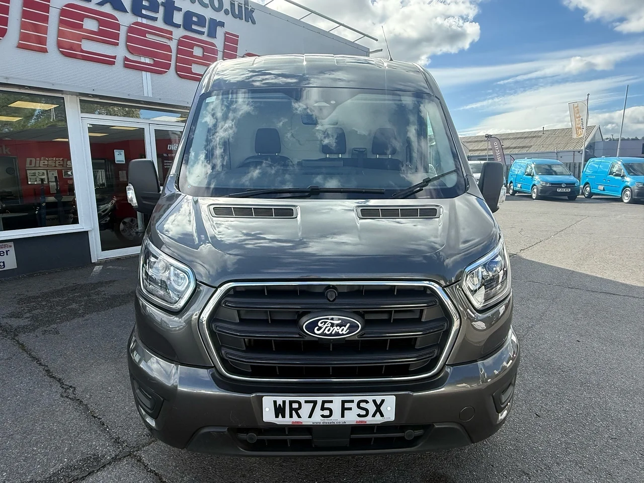 2025 Ford Transit 350 EcoBlue Limited L3 H2 - Thumbnail 3