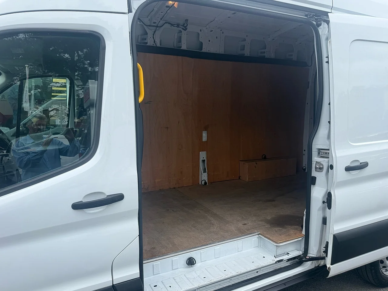 2025 Ford Transit 350 EcoBlue Leader L3 H3 ( 130PS ) RWD - Thumbnail 18