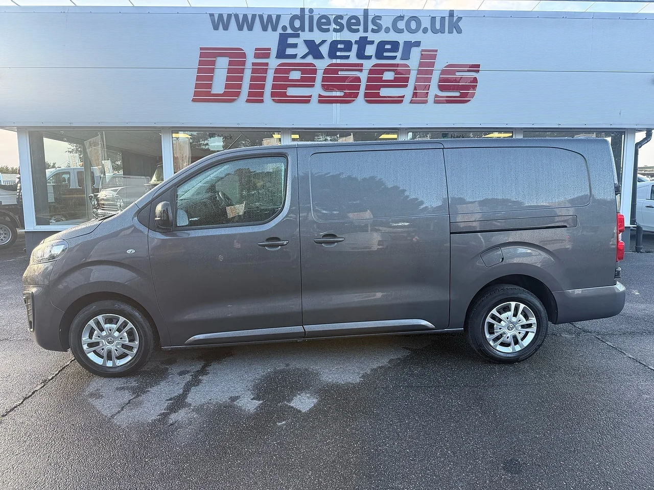 2022 Vauxhall Vivaro Turbo D 3100 2.0 Sportive L2 H1 (145PS) - Thumbnail 12