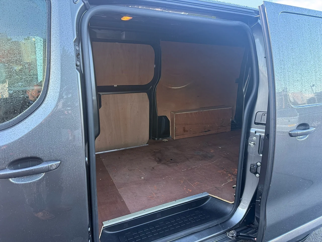 2022 Vauxhall Vivaro Turbo D 3100 2.0 Sportive L2 H1 (145PS) - Thumbnail 13