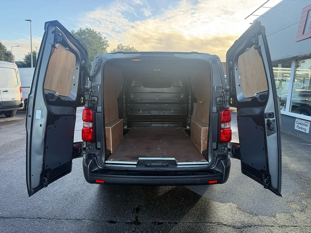 2022 Vauxhall Vivaro Turbo D 3100 2.0 Sportive L2 H1 (145PS) - Thumbnail 14