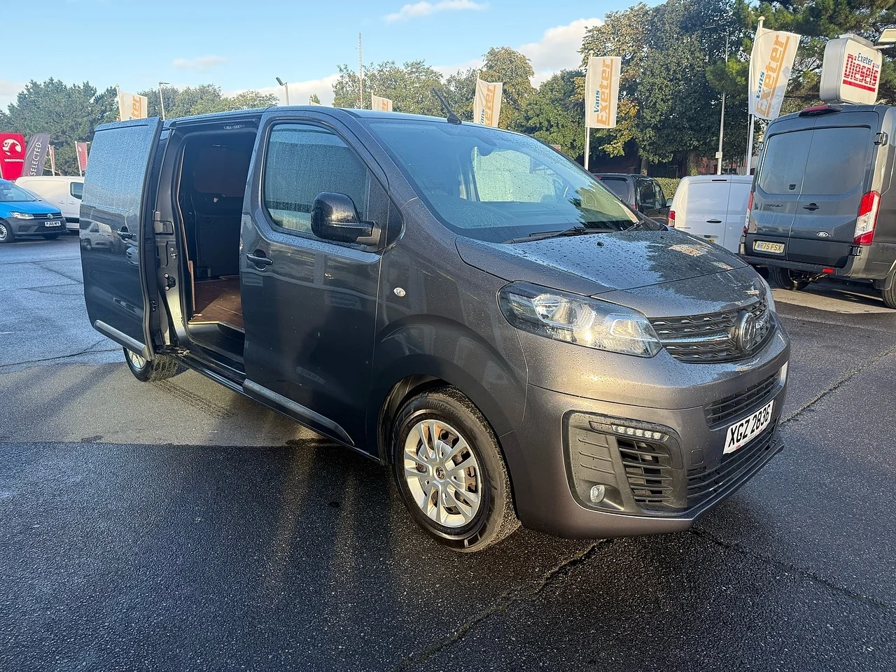 2022 Vauxhall Vivaro Turbo D 3100 2.0 Sportive L2 H1 (145PS) - Thumbnail 16