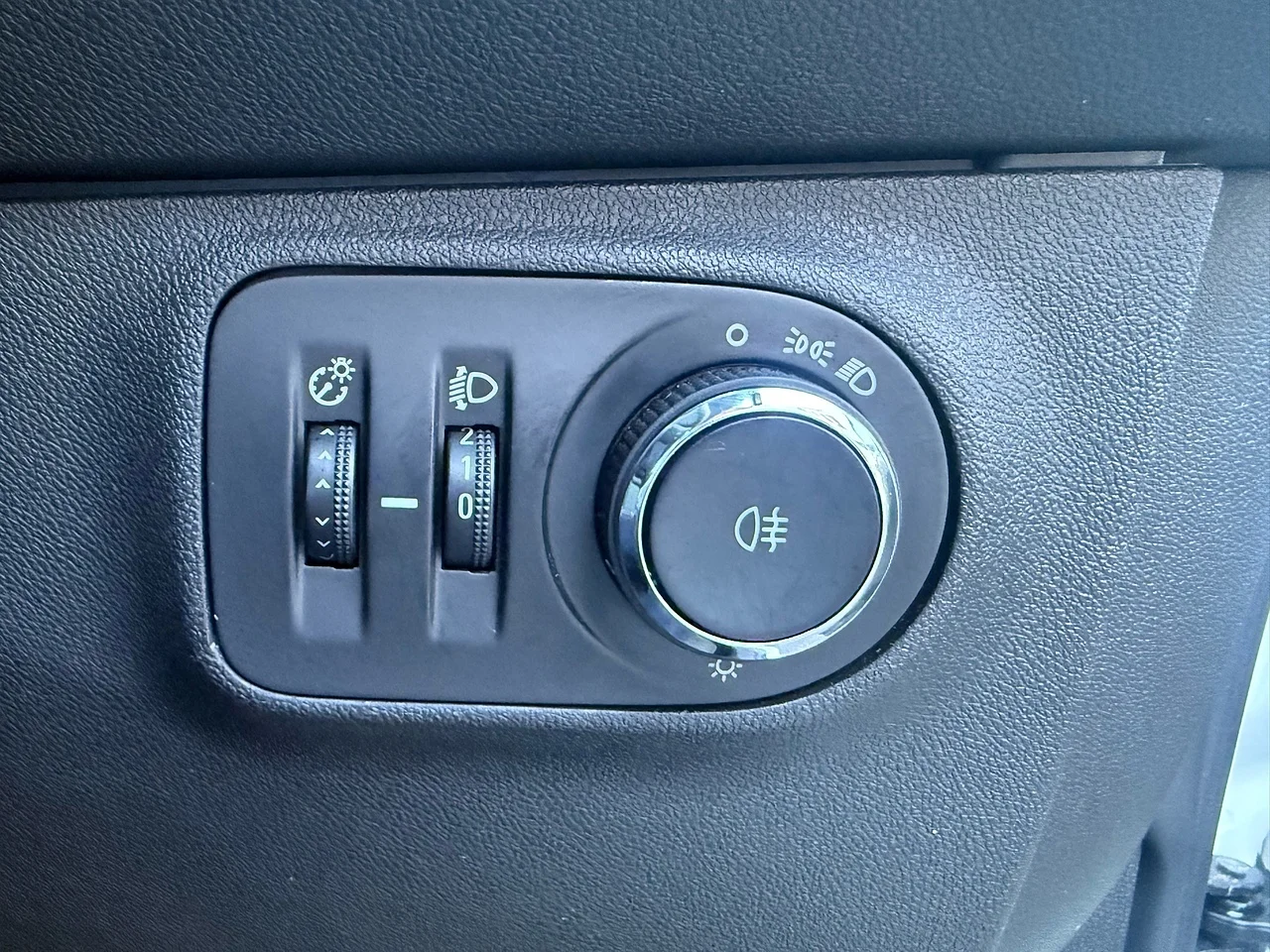 2018 Vauxhall Corsa Van CDTi ecoFLEX - Thumbnail 9