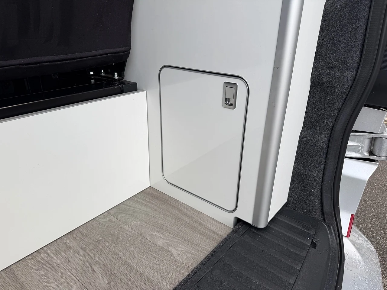 2025 Volkswagen Transporter TDI T28 Commerce Plus Camper - Thumbnail 14