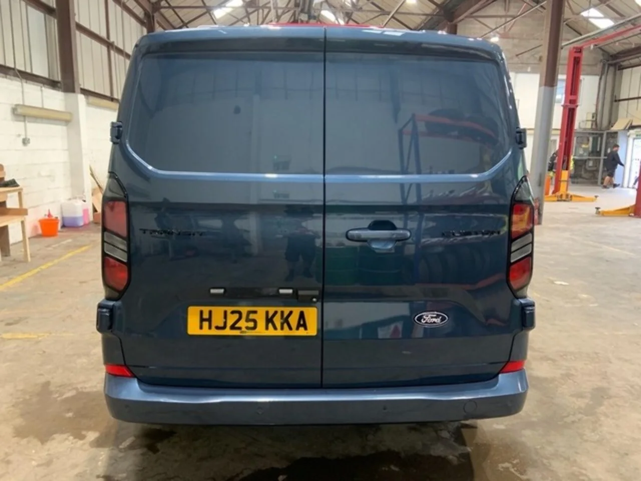 2025 Ford Transit Custom 2.0 320 EcoBlue Limited L1H1 DCIV - Thumbnail 11