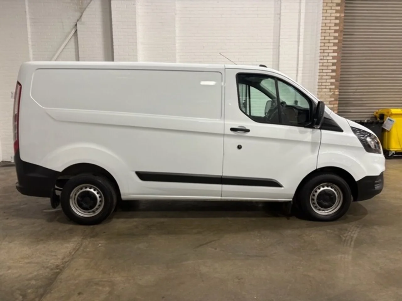 2022 Ford Transit Custom 280 EcoBlue Leader L1H1 (105ps) - Thumbnail 2