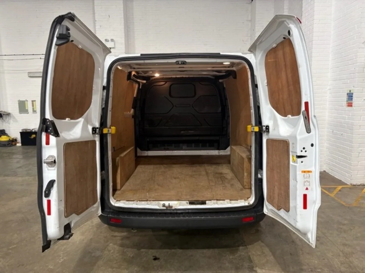 2022 Ford Transit Custom 280 EcoBlue Leader L1H1 (105ps) - Thumbnail 6