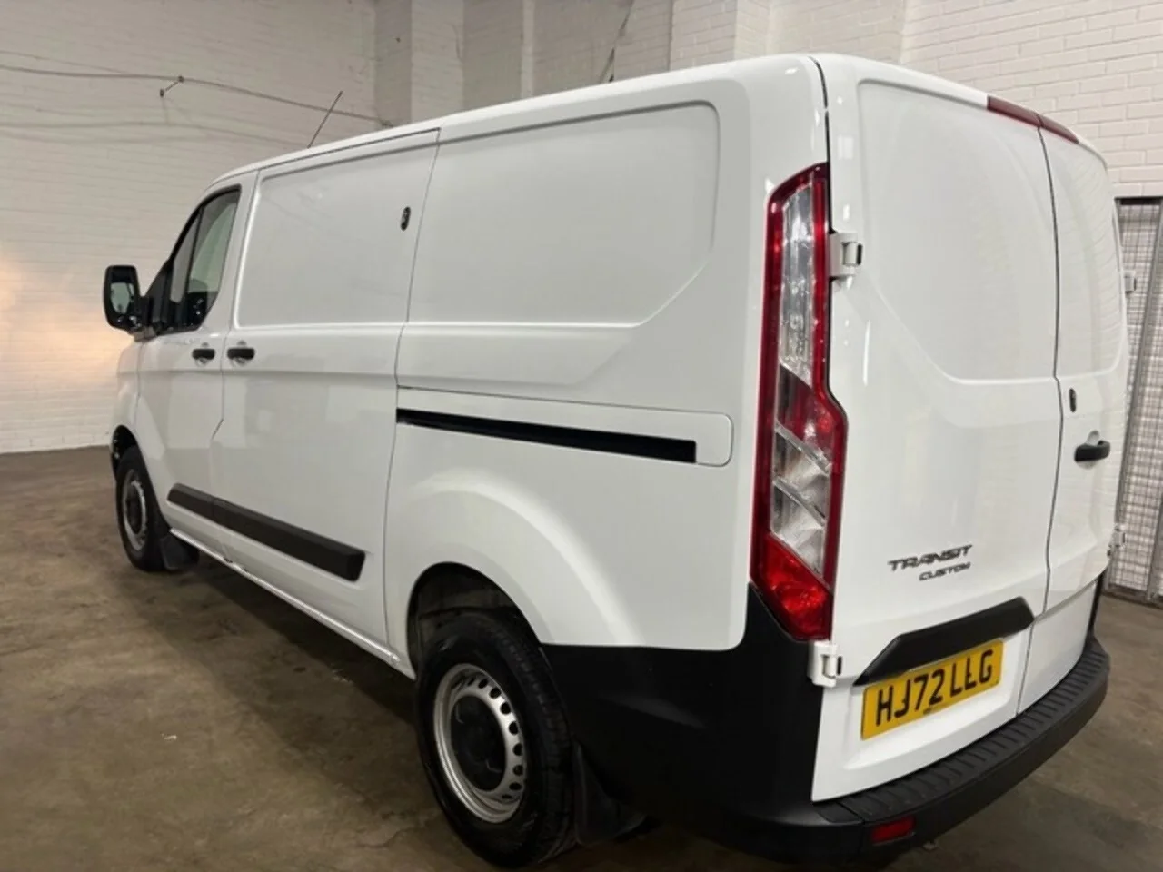2022 Ford Transit Custom 280 EcoBlue Leader L1H1 (105ps) - Thumbnail 9